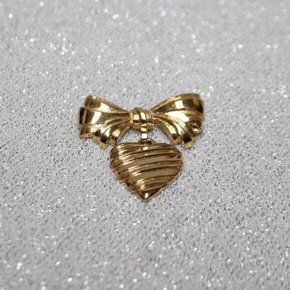 Vintage Avon "I Love You Grandmother" Bow and Heart Pin - Picture 5 of 9